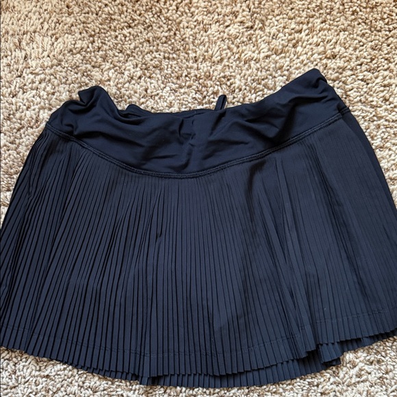 lululemon athletica Dresses & Skirts - lululemon athletica Black Pleated Athletic Mini Skirt